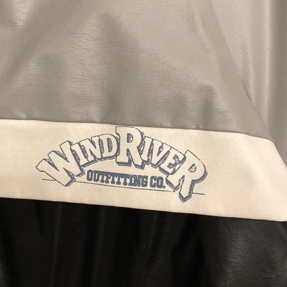 Wind river Raincoat - Picture 2 of 5